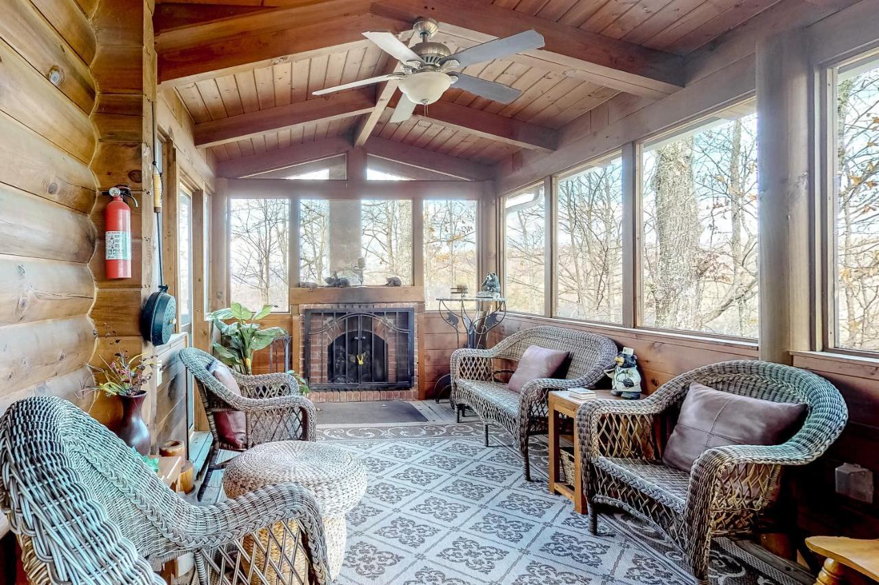 Lazy Bear Lodge Sevierville Kültér fotó